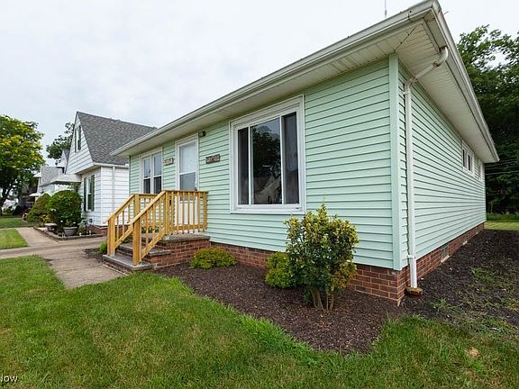 5th image of 2602 Park Dr