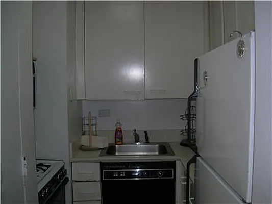 Rented by R New York | media 6