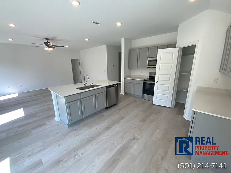 4101 Red Maple Ln — Photo 5