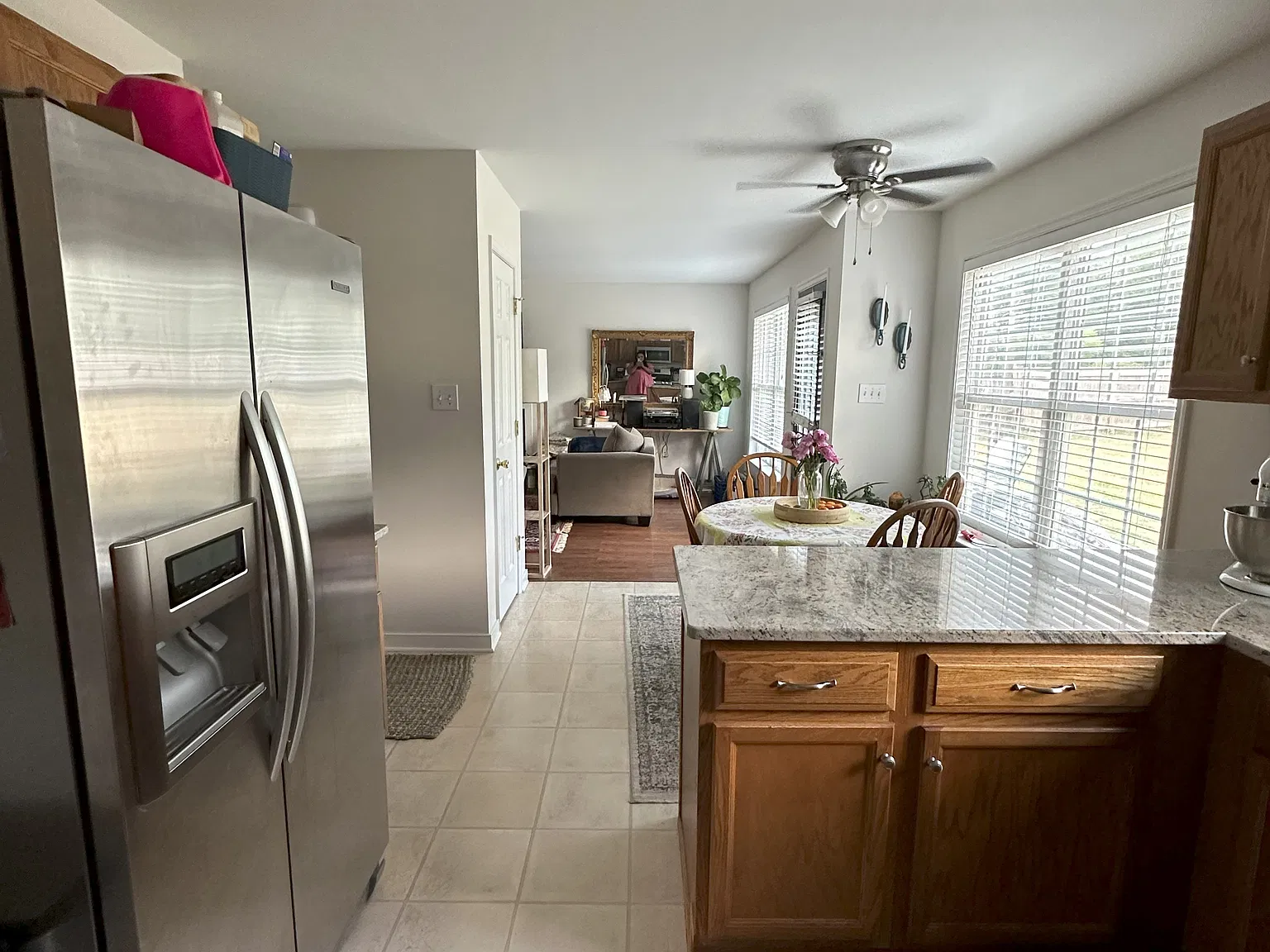 313 Lake Crest Ct — Photo 2