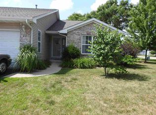 217 Sauk Ridge Dr, South Beloit, IL 61080