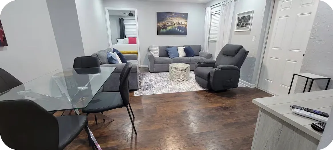 3 bed, 1340 sqft, $3,500 — Photo 2