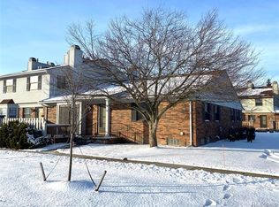 43598 W Arbor Way Dr APT 118, Canton, MI 48188