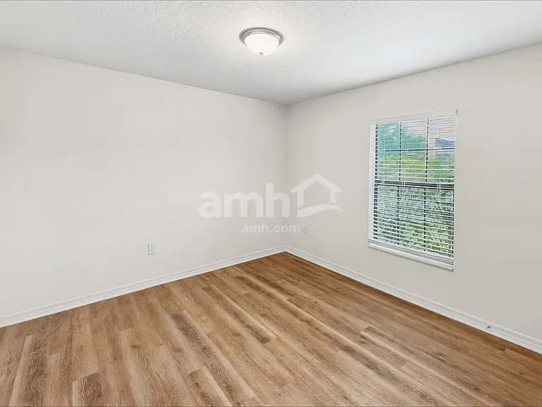 1122 Brenton Leaf Dr — Photo 13