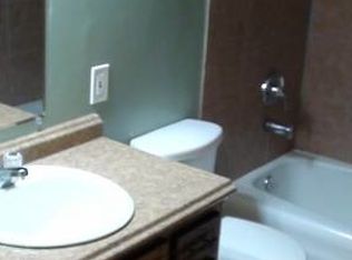 5785 2 1/2 St NE, Fridley, MN 55432