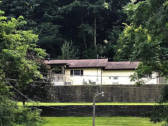 3rd image of 4009 E Kan Blvd