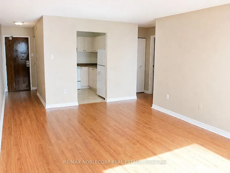 64 Benton St #901 — Photo 2