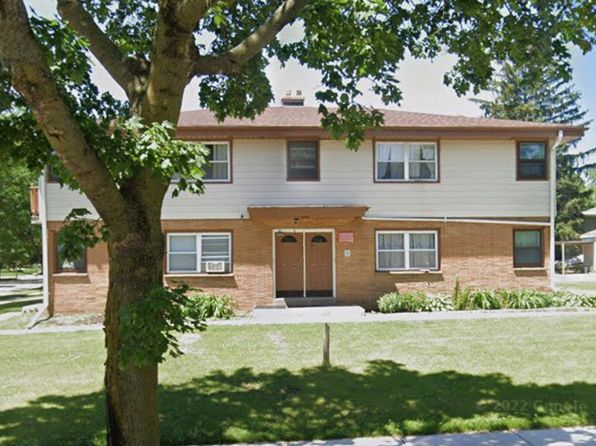 1102 Delafield St