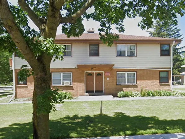 1102 Delafield St, Waukesha, WI 53188