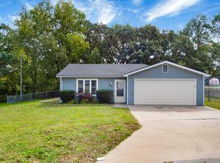324 Clydesdale Cir, Ogden, KS 66517