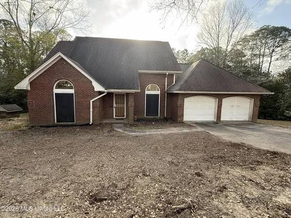 9213 Selena Dr, Biloxi, MS 39532