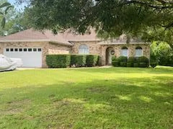 2360 Crescent Rd, Navarre, FL 32566