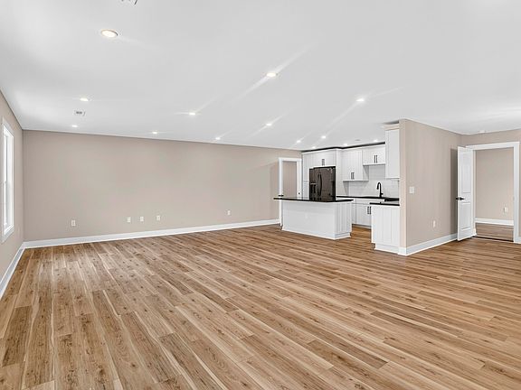 3rd image of 802 N 19th St