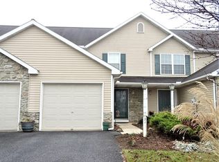 21 Sandstone Ct, Lititz, PA 17543