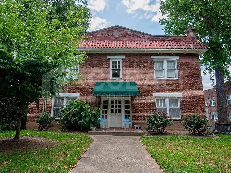 674 Somerset Ter NE #10