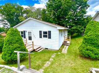 103 Wilson St W, Oak Hill, WV 25901
