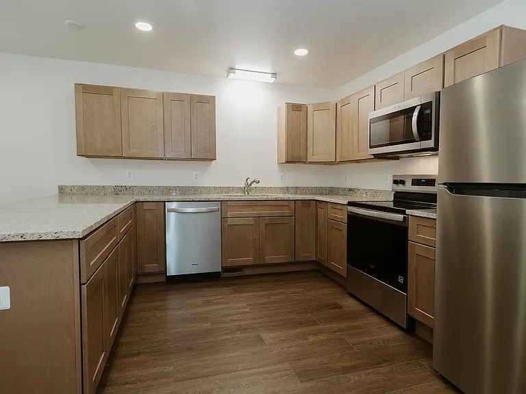 216 S Georgia Ave — Photo 7