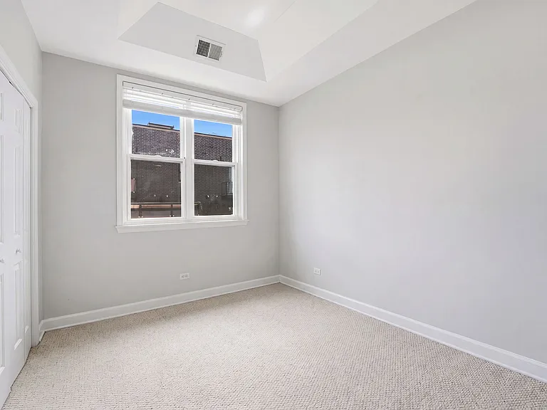 814 W Hubbard St #4 — Photo 17