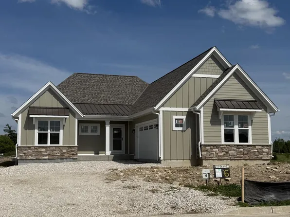 W214N4932 Casey COURT, Menomonee Falls, WI 53051