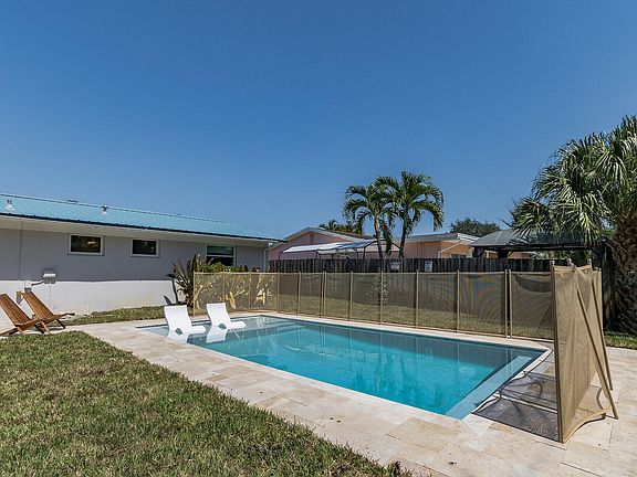 5th image of 47 Ridgewood Cir