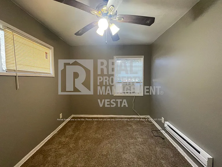 2459 Vivian Dr — Photo 8