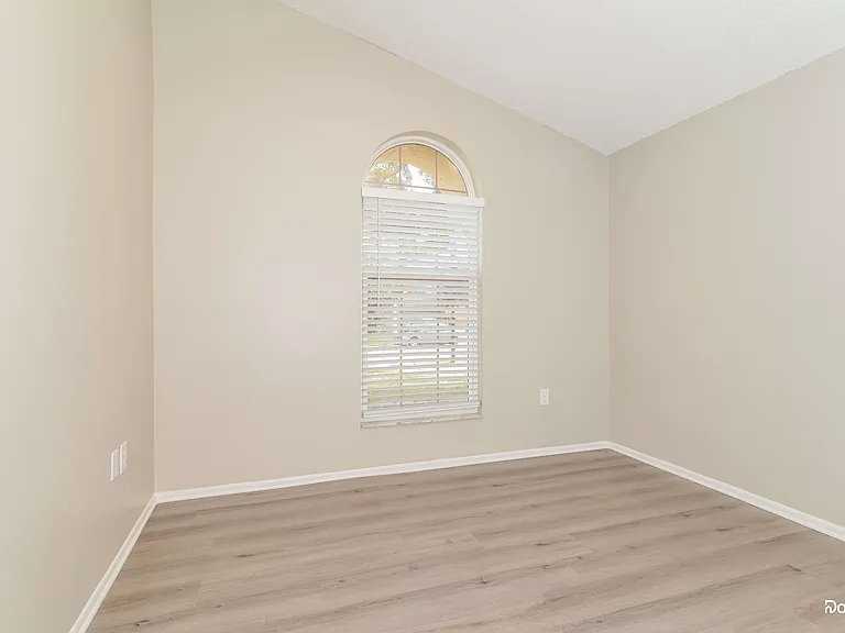 1045 Brielle Ave — Photo 11