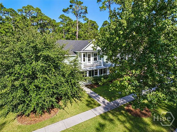 3rd image of 80 Washington Way