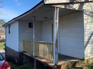 999 Magnolia St, Rossville, GA 30741