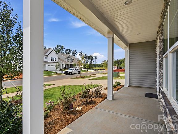 4th image of 124 Swing Ln