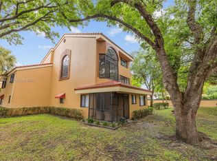 15485 Miami Lakeway N APT 208-2, Miami Lakes, FL 33014