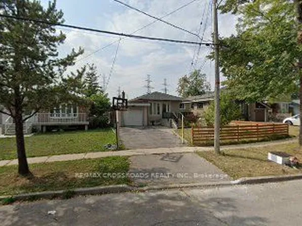 44 Romulus Dr, Toronto, ON M1K 4C2