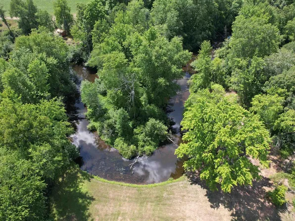 20213 30th Ave, Barryton, MI 49305