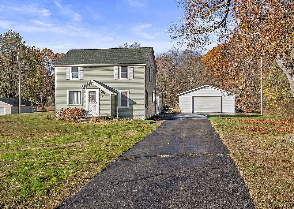 1st image of 1080 Grindle Dr SE