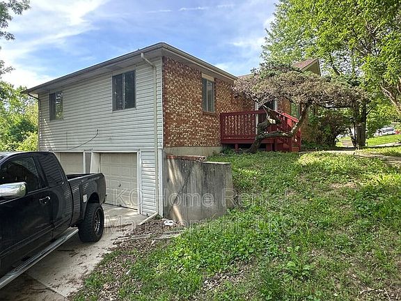 2nd image of 1903 N 77th St