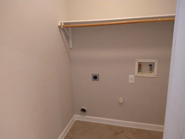 8706 Priest River Dr — Photo 15