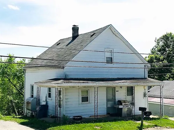 228 Falmouth St, Williamstown, KY 41097