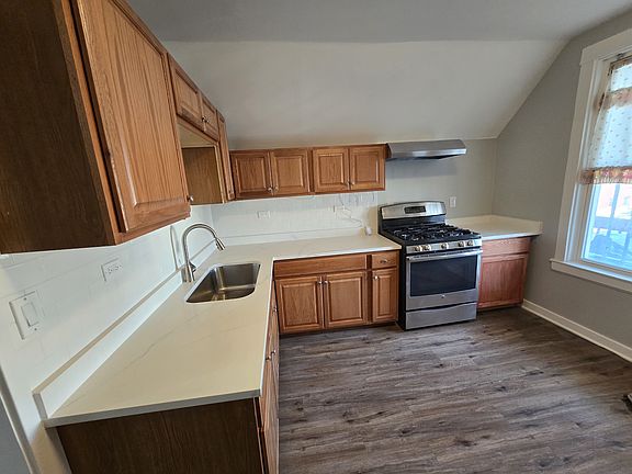 3rd image of 955 N Central Park Ave Unit 2