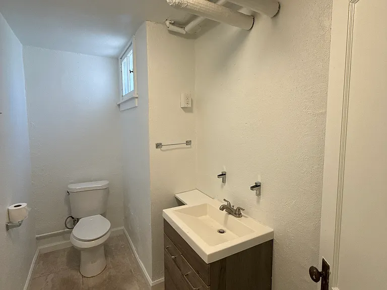 647 N Ogden St #647 — Photo 21