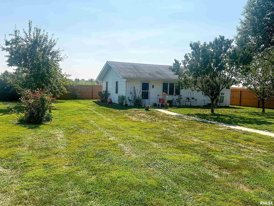 2nd image of 4500 Laverna Rd