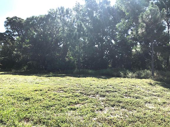 5th image of 2498 SE West Blackwell Drive