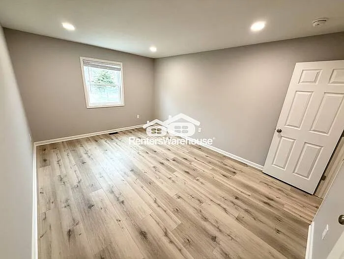 6907 Floyd St — Photo 13