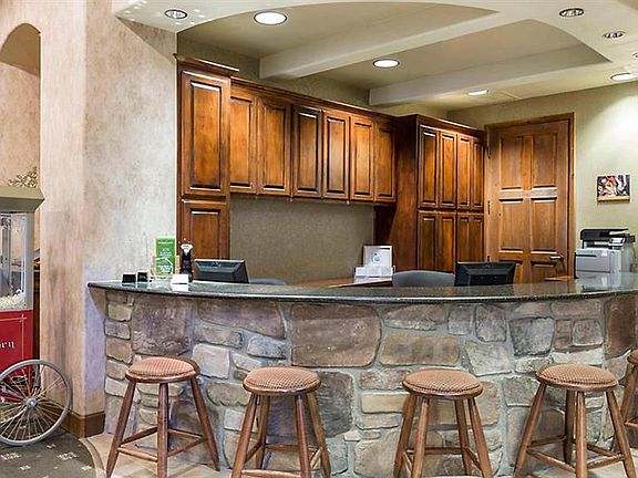 5th image of 40671 Village Dr #15A