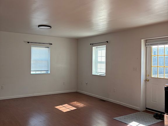 4th image of 106 Market St #1