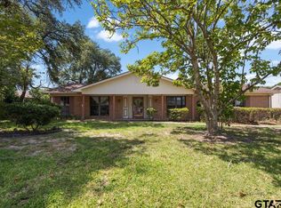 404 Marion Dr, Longview, TX 75602