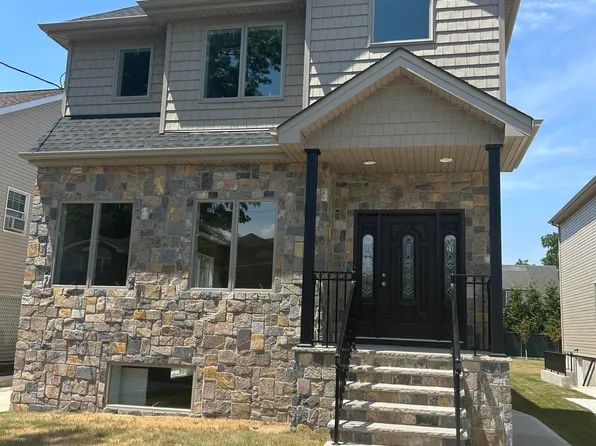 25 Sanford St, Staten Island, NY 10307