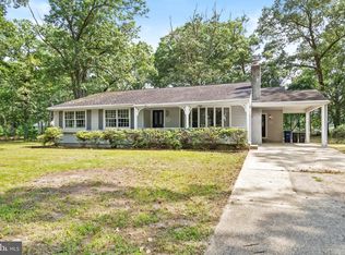 105 Community Ln, Mount Laurel, NJ 08054