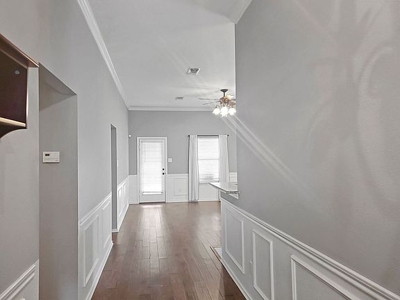3rd image of 4411 Shady Elm Dr