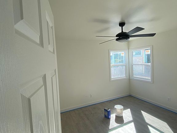 2nd image of 1816 Kearney Ave #1816