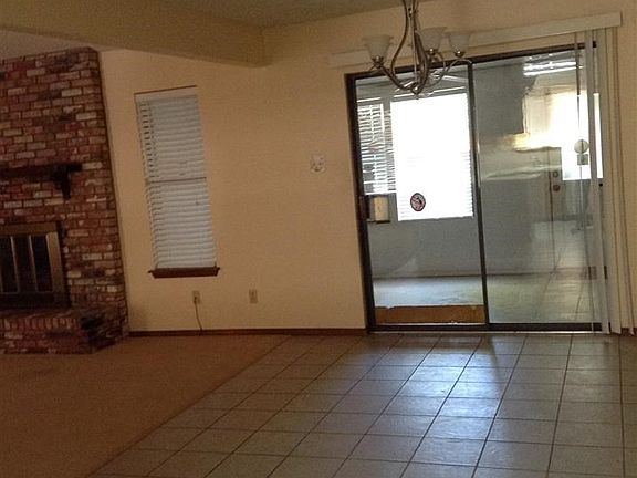 4th image of 707 Monterrey Dr