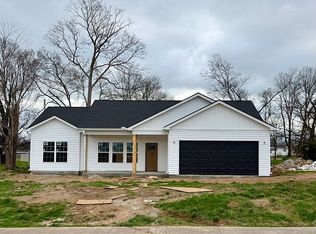 412 Hedge St, Smiths Grove, KY 42171